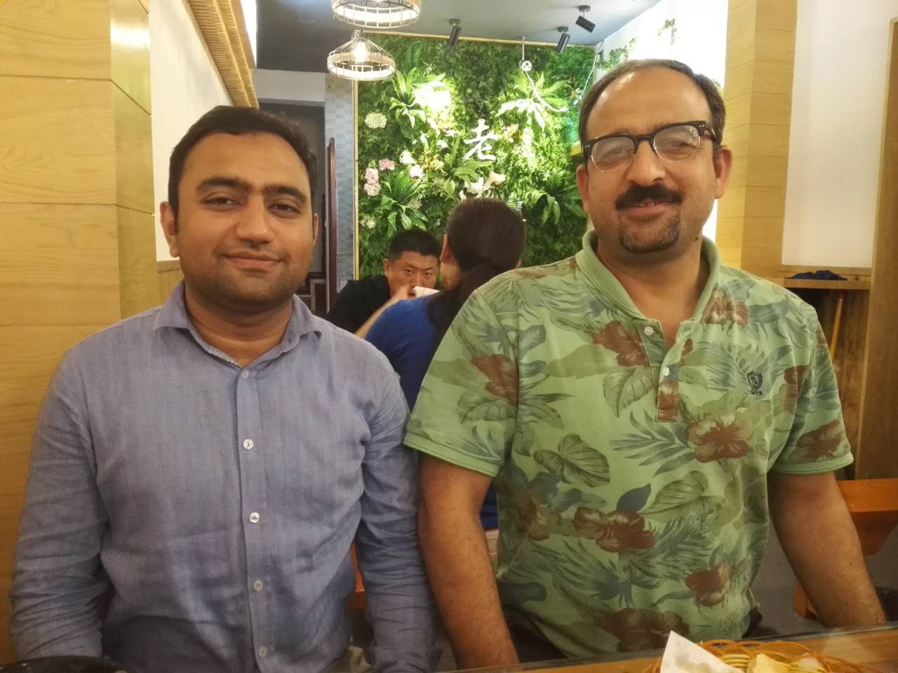 Pakistani customers came to our factory for on-site inspection and finally signed a large amount of contract